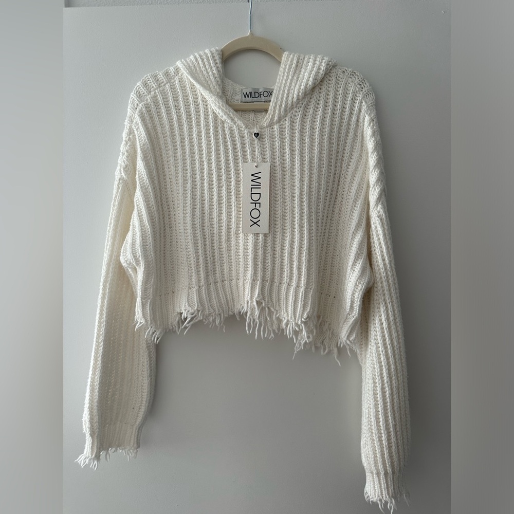 NWT - WILDFOX White Knit Cropped Sweater with Hood (M)
